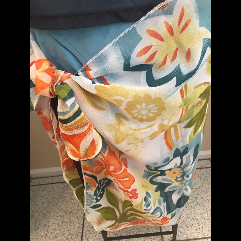 NWOT CALVIN KLEIN SZ 12 SWIMSUIT/SARONG